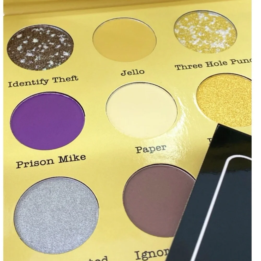 Peachy Queen The Office Eyeshadow Palette - Picture 2 of 5